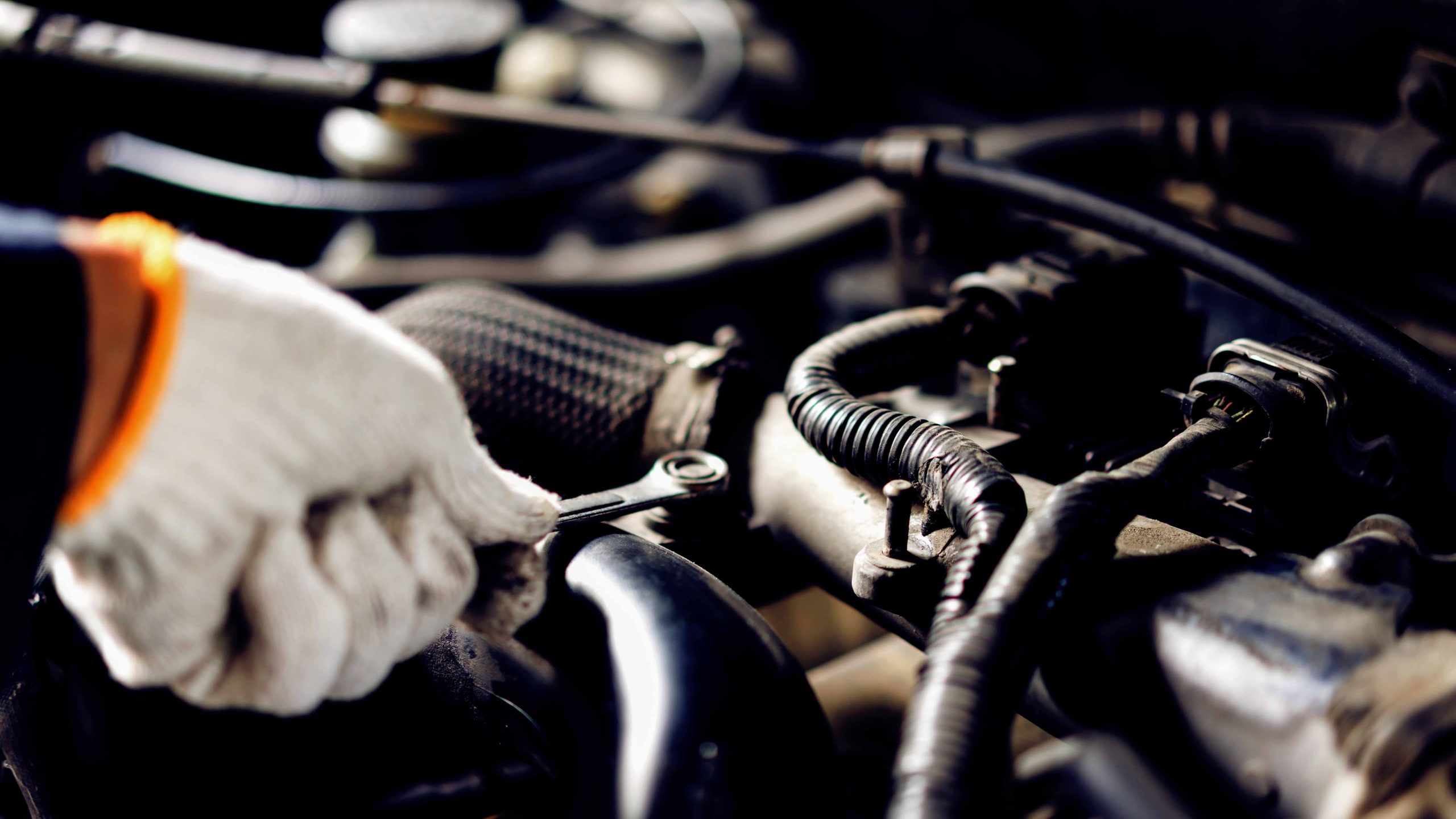 3 Common Mechanic Scams And How To Avoid Them | Red Devil Radiators